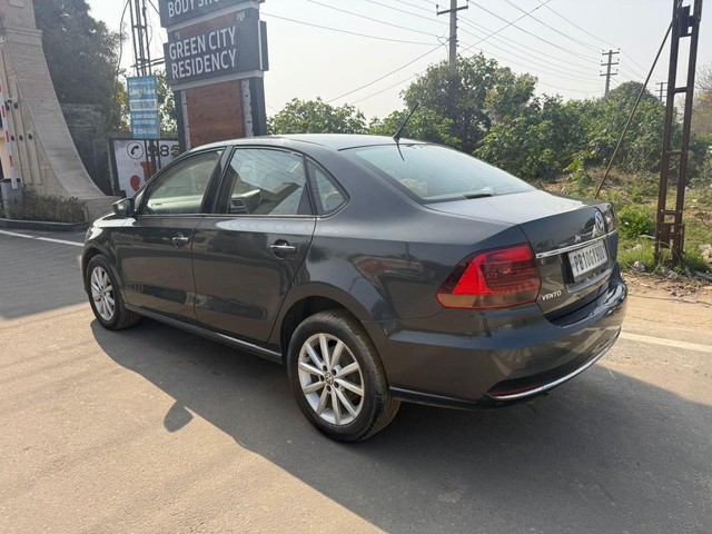 Second-hand 2017 Volkswagen Vento 1.5 Highline Plus AT 16 Alloy for sale in Ludhiana-4