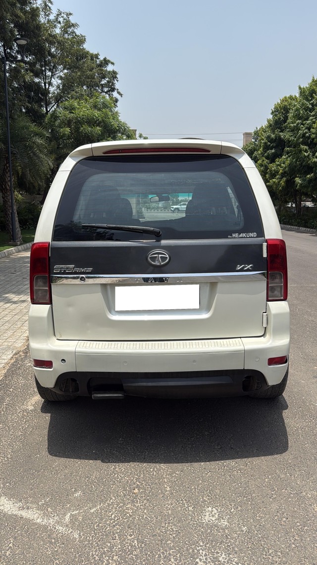 Second-hand 2015 Tata Safari Storme VX for sale in Ludhiana-2
