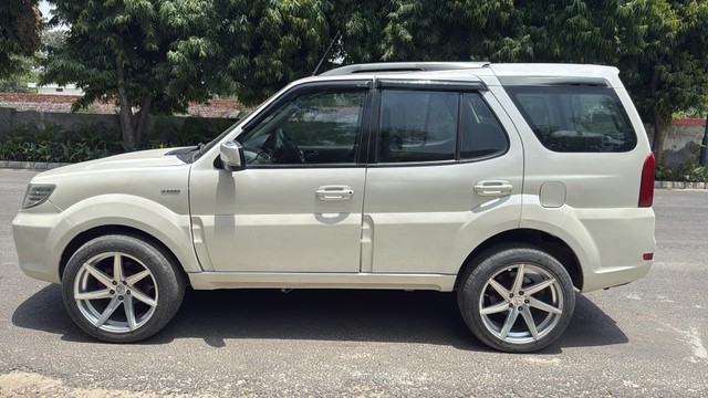 Second-hand 2015 Tata Safari Storme VX for sale in Ludhiana-3
