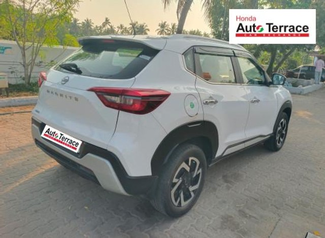 Second-hand 2022 Nissan Magnite Turbo CVT XV BSVI for sale in Pondicherry-2