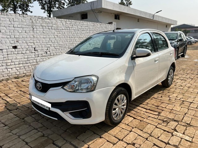 Second-hand 2016 Toyota Etios Liva VD for sale in Ludhiana-3