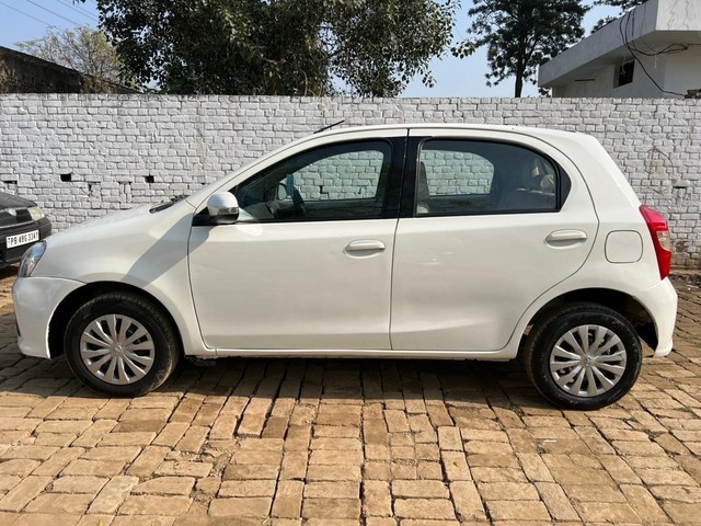 Second-hand 2016 Toyota Etios Liva VD for sale in Ludhiana-5