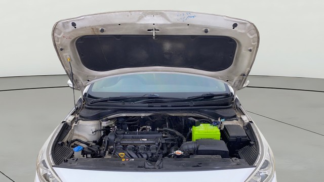 Hyundai Verna 1.6 SX VTVT Second-hand 2017 Hyundai Verna 1.6 SX VTVT for sale in Ahmedabad-9