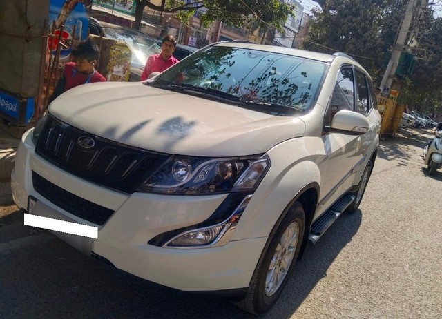 Mahindra XUV500 R W10 FWD Second-hand 2015 Mahindra XUV500 R W10 FWD for sale in Patna-0