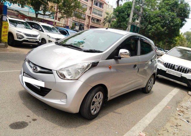 Second-hand 2017 Hyundai EON Magna Plus for sale in Patna-2