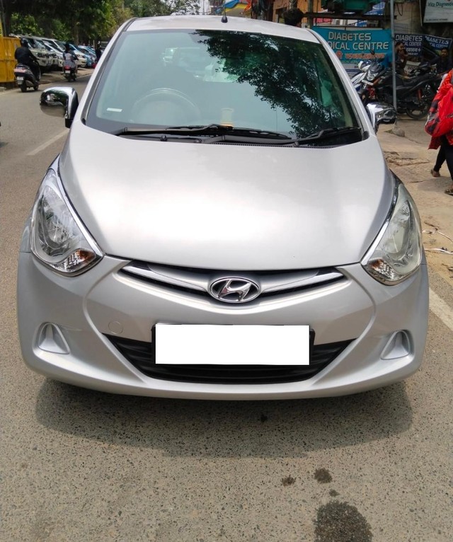 Second-hand 2017 Hyundai EON Magna Plus for sale in Patna-3