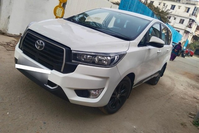 Toyota Innova Crysta 2.4 GX 7Str Second-hand 2023 Toyota Innova Crysta 2.4 GX 7Str for sale in Patna-2