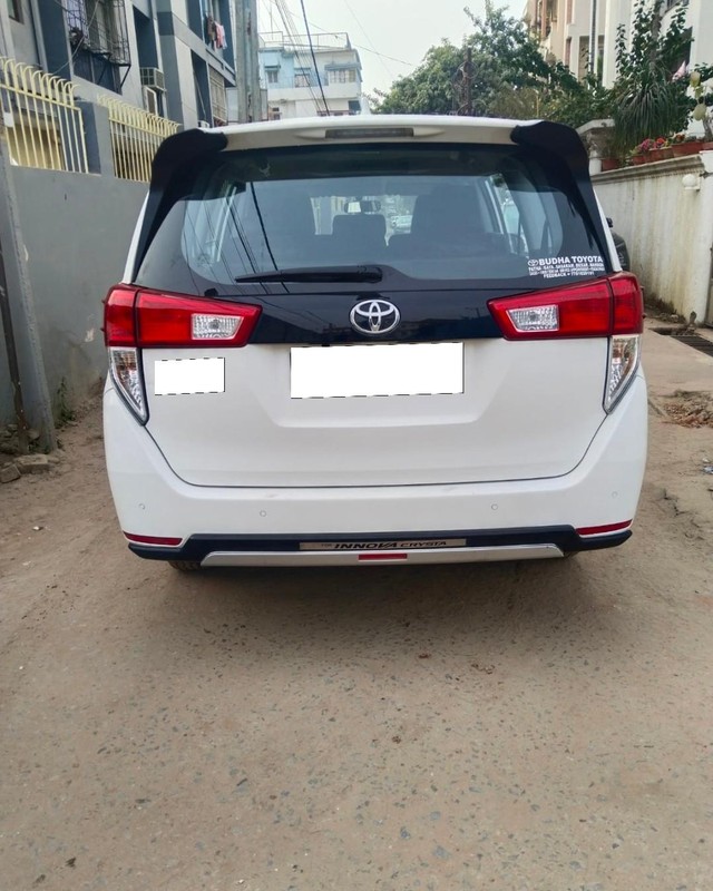 Toyota Innova Crysta 2.4 GX 7Str Second-hand 2023 Toyota Innova Crysta 2.4 GX 7Str for sale in Patna-1