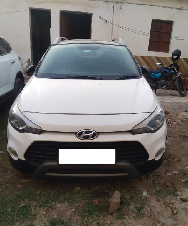 Second-hand 2017 Hyundai i20 Asta 1.4 CRDi for sale in Patna-3