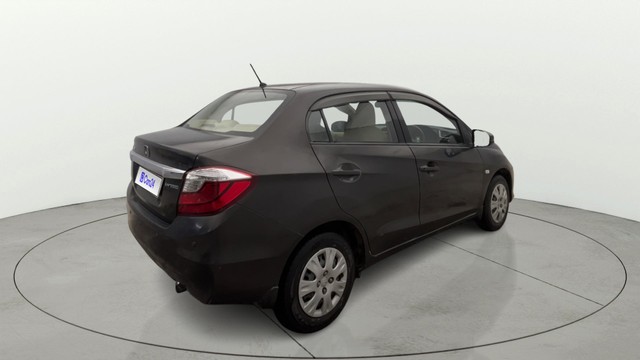 Second-hand 2017 Honda Amaze S Petrol BSIV for sale in Noida-13