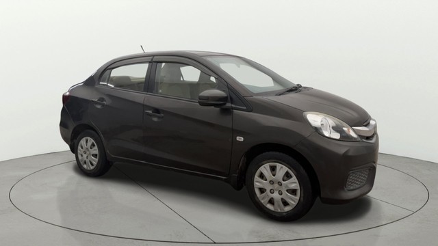 Second-hand 2017 Honda Amaze S Petrol BSIV for sale in Noida-11