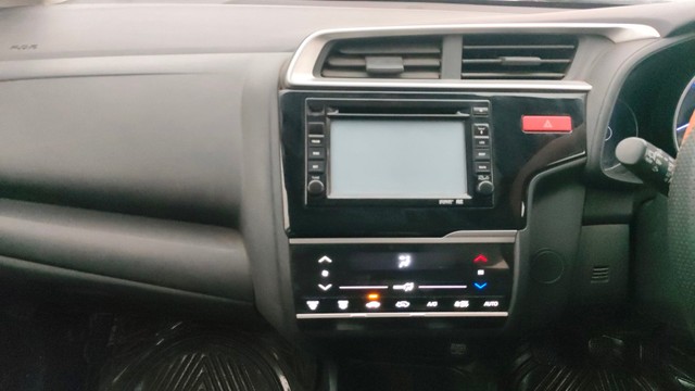 Honda Jazz 1.2 VX i VTEC Second-hand 2016 Honda Jazz 1.2 VX i VTEC for sale in Pune-3