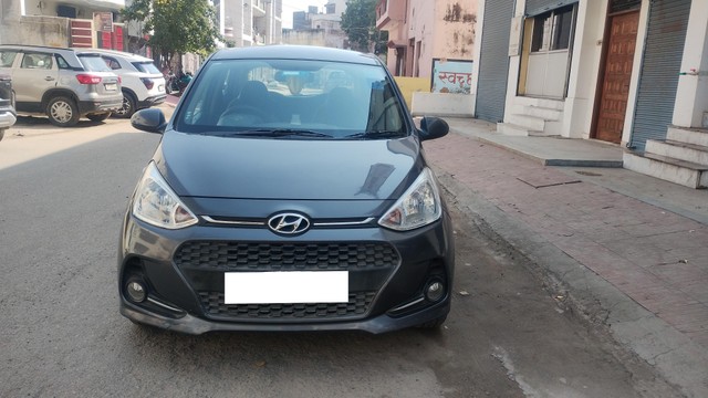 Hyundai Grand i10 Magna Second-hand 2017 Hyundai Grand i10 Magna for sale in Ghaziabad-5