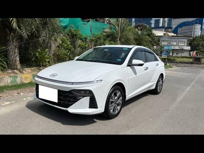 Second-hand 2023 Hyundai Verna SX for sale in New Delhi