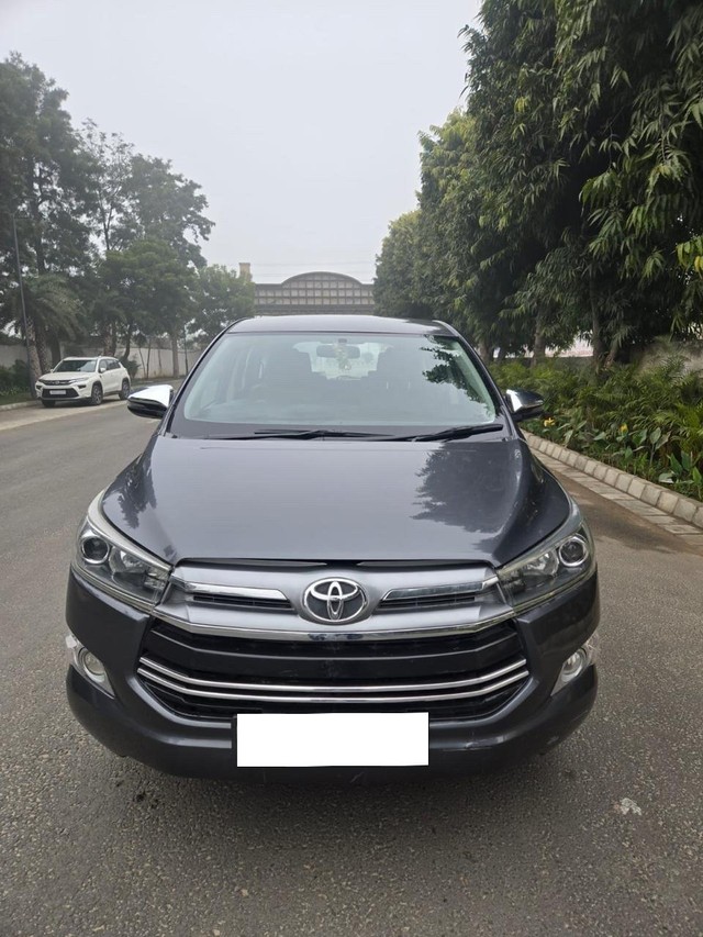 Toyota Innova Crysta 2.8 ZX AT BSIV Second-hand 2016 Toyota Innova Crysta 2.8 ZX AT BSIV for sale in Ludhiana-4