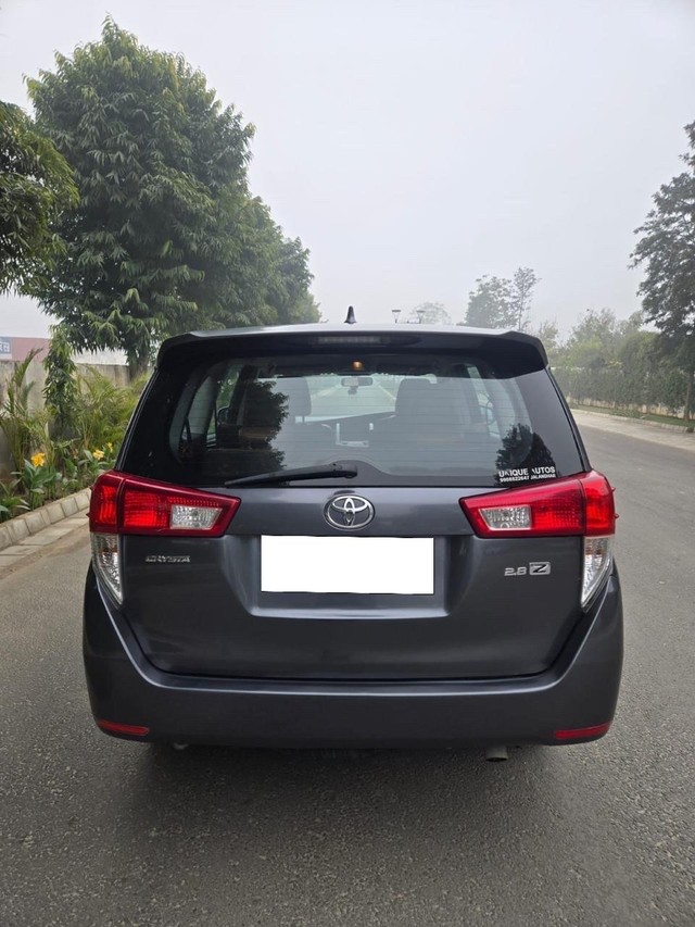 Toyota Innova Crysta 2.8 ZX AT BSIV Second-hand 2016 Toyota Innova Crysta 2.8 ZX AT BSIV for sale in Ludhiana-2