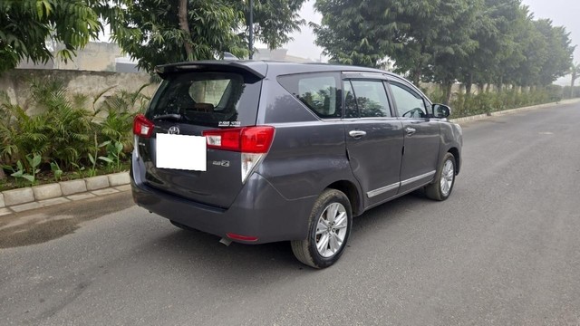 Toyota Innova Crysta 2.8 ZX AT BSIV Second-hand 2016 Toyota Innova Crysta 2.8 ZX AT BSIV for sale in Ludhiana-7