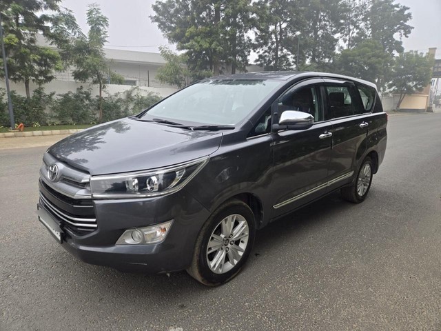 Toyota Innova Crysta 2.8 ZX AT BSIV Second-hand 2016 Toyota Innova Crysta 2.8 ZX AT BSIV for sale in Ludhiana-6