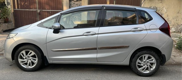 Honda Jazz 1.2 V AT i VTEC Second-hand 2015 Honda Jazz 1.2 V AT i VTEC for sale in New Delhi-3