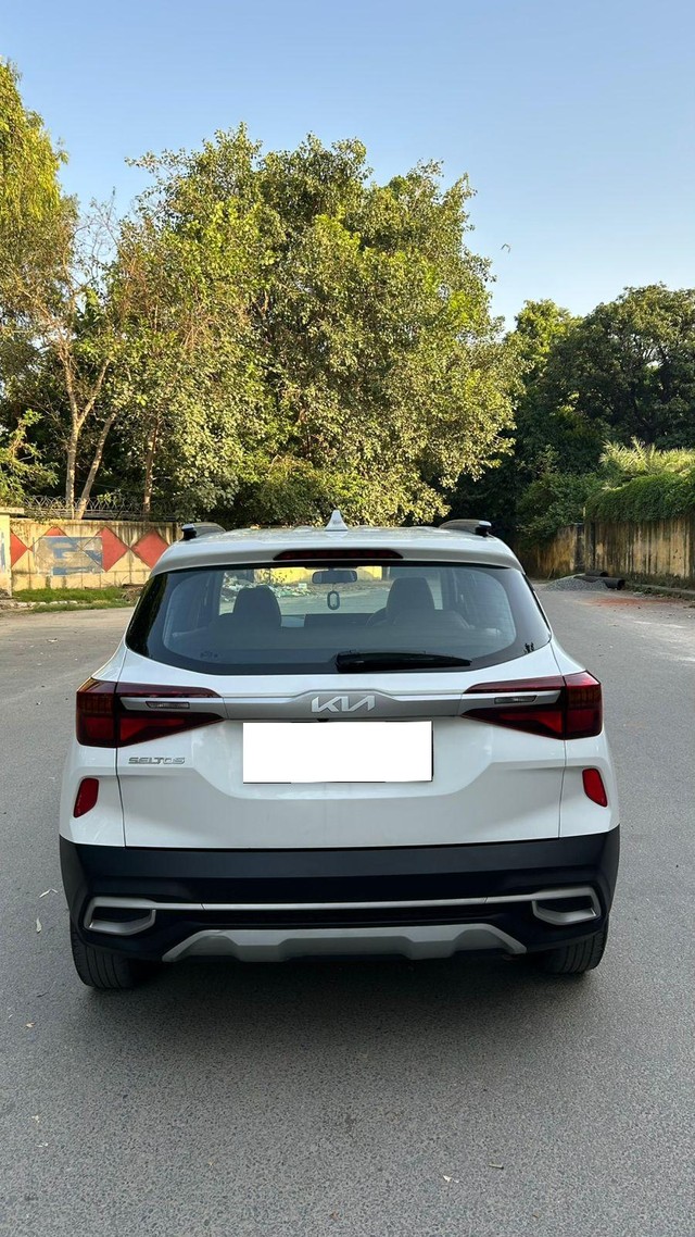 Second-hand 2022 Kia Seltos HTK Plus G for sale in New Delhi-1
