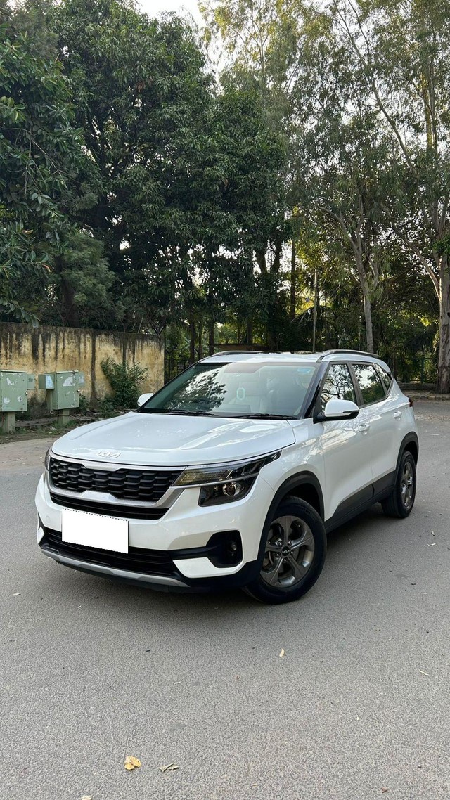 Second-hand 2022 Kia Seltos HTK Plus G for sale in New Delhi-3