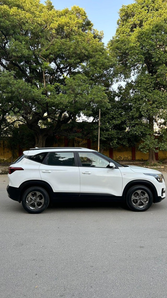 Second-hand 2022 Kia Seltos HTK Plus G for sale in New Delhi-2