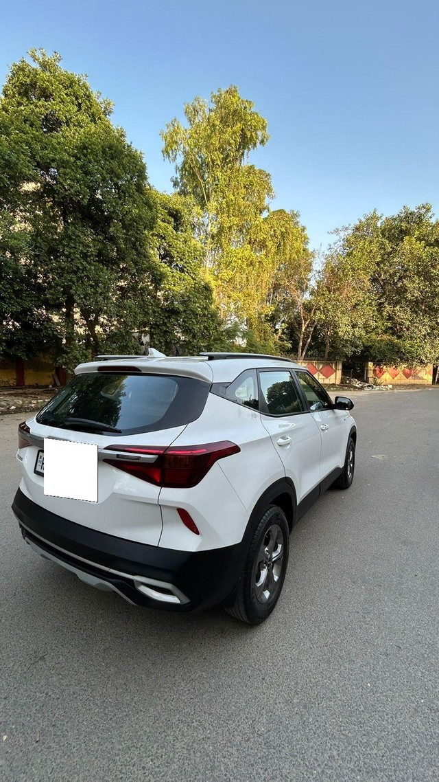 Second-hand 2022 Kia Seltos HTK Plus G for sale in New Delhi-11