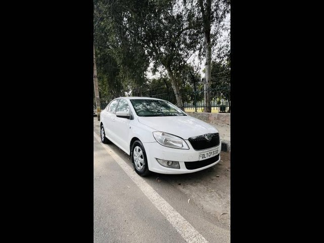 Skoda Rapid 1.6 MPI Active Second-hand 2012 Skoda Rapid 1.6 MPI Active for sale in New Delhi-3