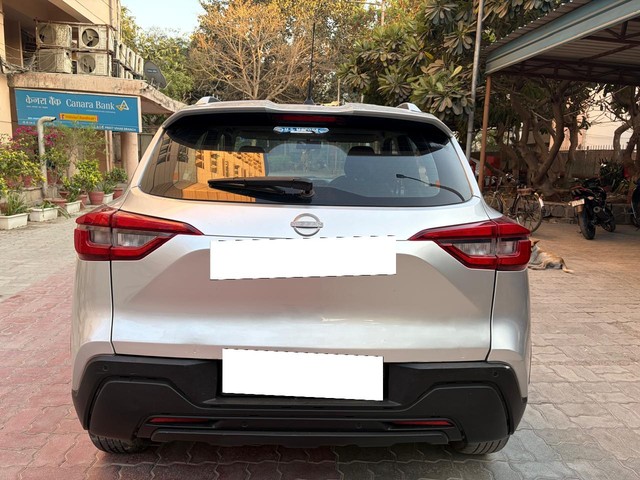 Second-hand 2021 Nissan Magnite XE BSVI for sale in New Delhi-3