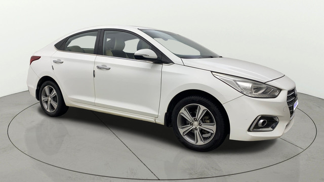 Second-hand 2018 Hyundai Verna VTVT 1.6 SX for sale in Chennai-12