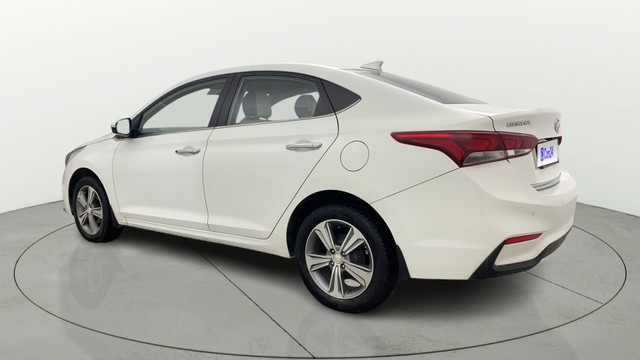 Second-hand 2018 Hyundai Verna VTVT 1.6 SX for sale in Chennai-16