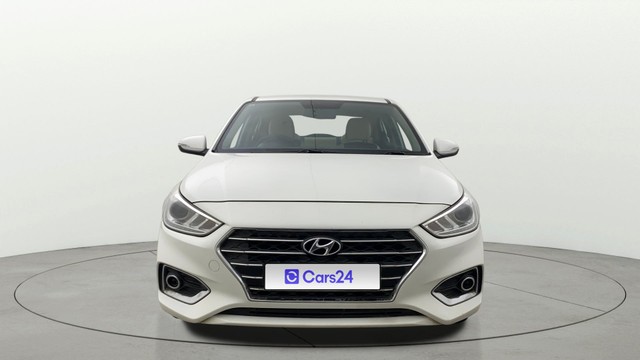 Second-hand 2018 Hyundai Verna VTVT 1.6 SX for sale in Chennai-19