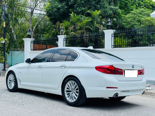 Second-hand 2019 BMW 5 Series 520d Luxury Line for sale in New Delhi-2