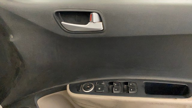 Second-hand 2017 Hyundai Grand i10 1.2 Kappa Sportz Option for sale in New Delhi-17