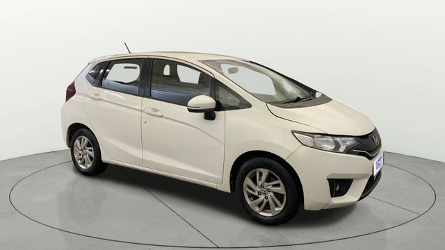 Second-hand 2015 Honda Jazz 1.2 V i VTEC for sale in New Delhi