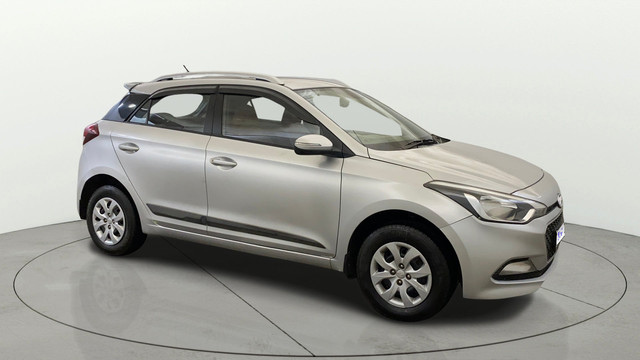 Second-hand 2016 Hyundai i20 Sportz 1.2 for sale in Noida-11