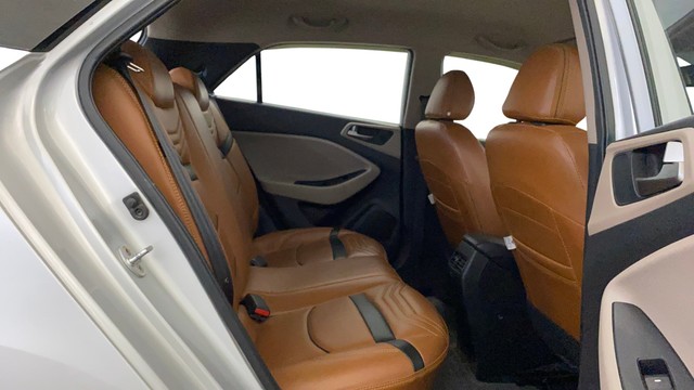 Second-hand 2016 Hyundai i20 Sportz 1.2 for sale in Noida-3