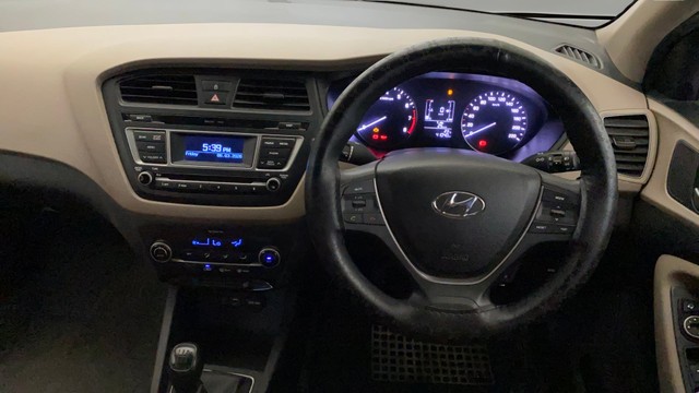 Second-hand 2016 Hyundai i20 Sportz 1.2 for sale in Noida-2