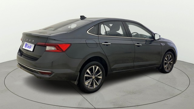 Second-hand 2022 Skoda Slavia 1.5 TSI Style BSVI for sale in Ahmedabad-14