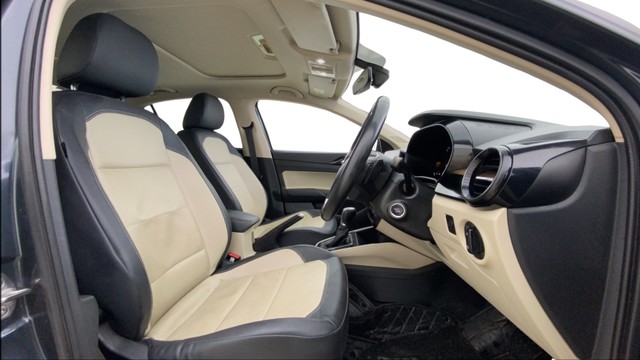 Second-hand 2022 Skoda Slavia 1.5 TSI Style BSVI for sale in Ahmedabad-26