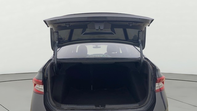 Second-hand 2022 Skoda Slavia 1.5 TSI Style BSVI for sale in Ahmedabad-5