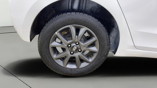 Second-hand 2018 Hyundai i20 1.2 Asta for sale in Ahmedabad-27