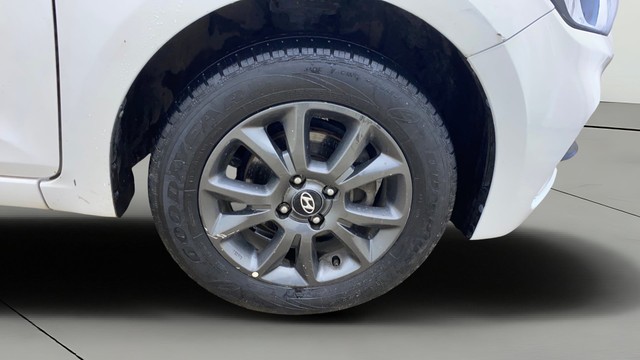 Second-hand 2018 Hyundai i20 1.2 Asta for sale in Ahmedabad-26