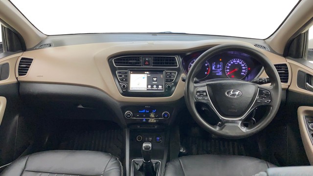 Second-hand 2018 Hyundai i20 1.2 Asta for sale in Ahmedabad-21