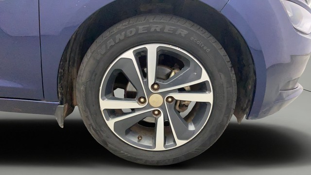 Second-hand 2022 Tata Altroz XZA DCT BSVI for sale in Kochi-24