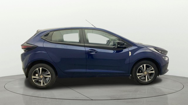 Second-hand 2022 Tata Altroz XZA DCT BSVI for sale in Kochi-1