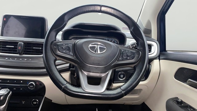 Second-hand 2022 Tata Altroz XZA DCT BSVI for sale in Kochi-12