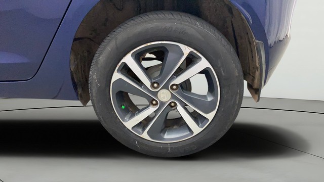 Second-hand 2022 Tata Altroz XZA DCT BSVI for sale in Kochi-27