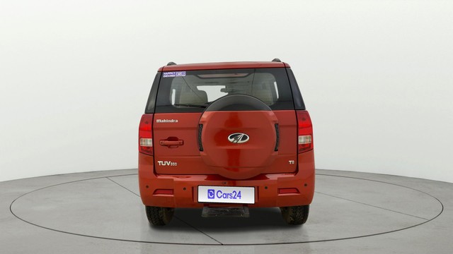 Second-hand 2016 Mahindra TUV 300 T8 for sale in Thane-14