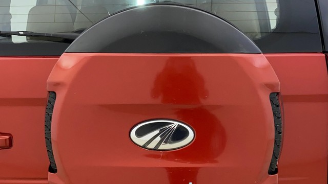 Second-hand 2016 Mahindra TUV 300 T8 for sale in Thane-30